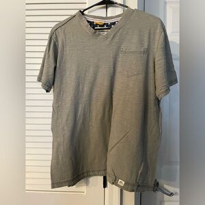 Mens free planet vneck short sleeve gray shirt size large